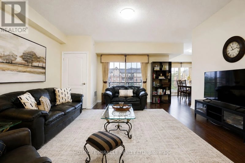 #312 39 Ferndale Drive South, Barrie (Ardagh), Ontario, L4N5T5, Barrie (Ardagh), Ontario — photo 1 of 5