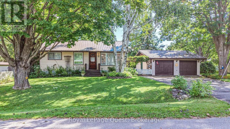 17 Hughes Road East, Orillia, Ontario, L3V2L9, Orillia, Ontario — photo 1 of 5