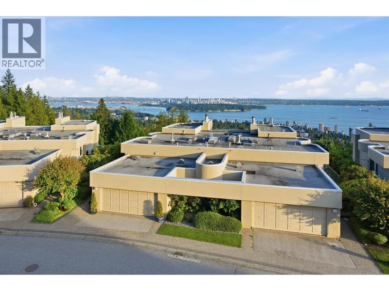 2343 FOLKESTONE Way, West Vancouver, British Columbia, V7S3C9, West Vancouver, British Columbia — photo 1 of 5