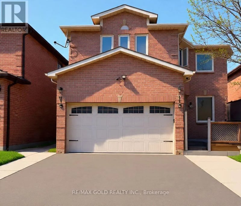 35 Kirk Drive, Brampton (Northwood Park), Ontario, L6X4E6, Brampton (Northwood Park), Ontario — photo 1 of 5