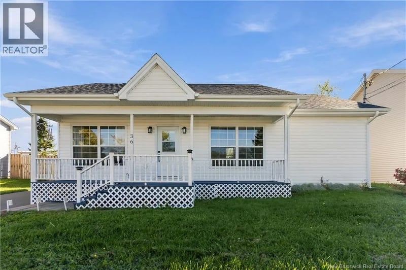 36 Woodstock Avenue, Riverview, New Brunswick, E1B5H5, Riverview, New Brunswick — photo 1 of 5