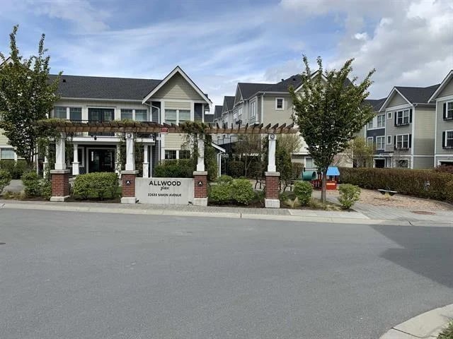 #44 32633 SIMON Avenue, Abbotsford, British Columbia, V2T0G9, Abbotsford, British Columbia — photo 1 of 5