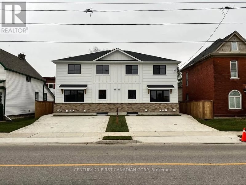 #D 200 Centre Street, St. Thomas, Ontario, N5R3A5, St. Thomas, Ontario — photo 1 of 5