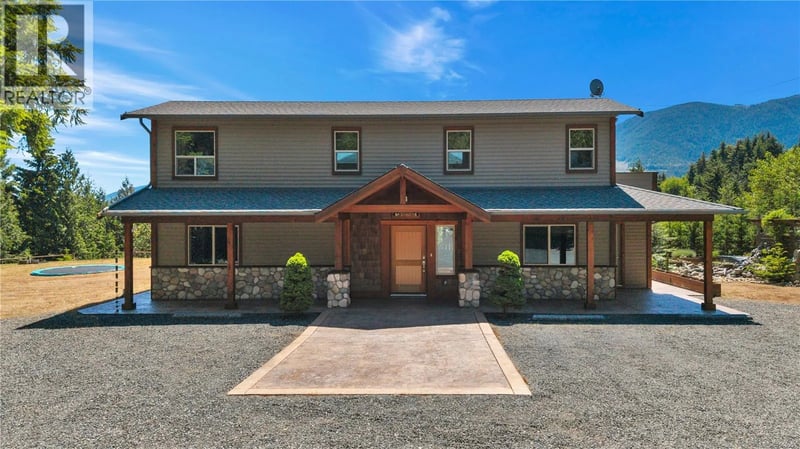 1680 Peligren Place, Qualicum Beach, British Columbia, V9K2S3, Qualicum Beach, British Columbia — photo 1 of 5
