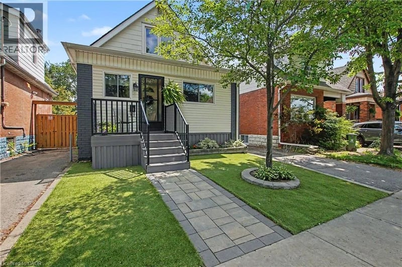 20 COPE Street, Hamilton, Ontario, L8H5A9, Hamilton, Ontario — photo 1 of 5