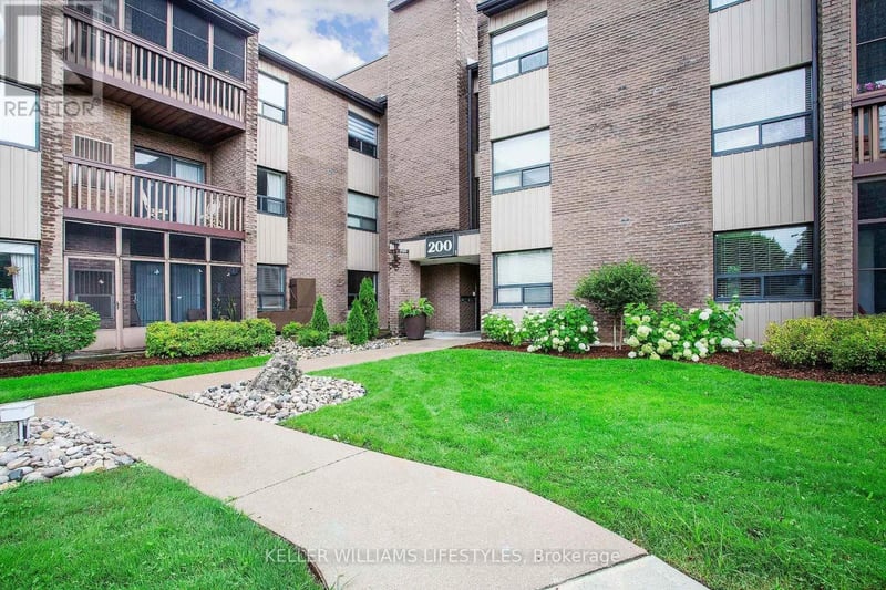 #104 200 Everglade Crescent, London North (North P), Ontario, N6H4P8, London North (North P), Ontario — photo 1 of 5