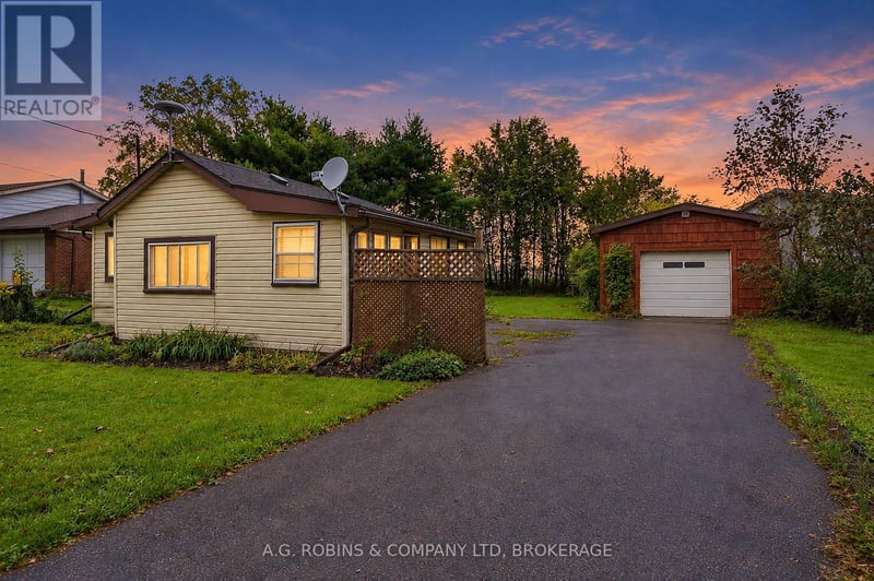 12040 Lakeshore Road, Wainfleet (Lakeshore), Ontario, L0S1V0, Wainfleet (Lakeshore), Ontario — photo 1 of 5