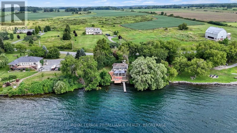 790 Howe Island Drive, Frontenac Islands (Howe Island), Ontario, K7G2V6, Frontenac Islands (Howe Island), Ontario — photo 1 of 5