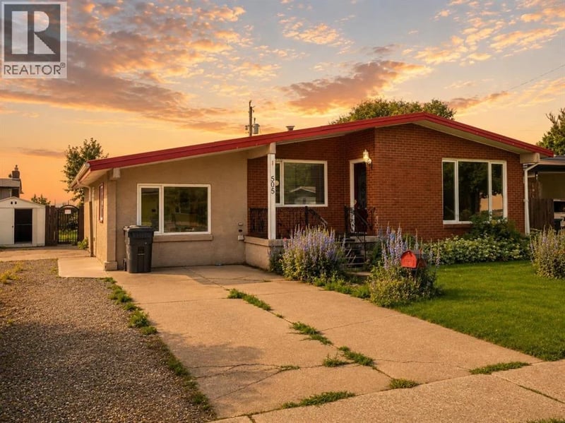 505 Centennial Avenue, Picture Butte, Alberta, T0K1V0, Picture Butte, Alberta — photo 1 of 5