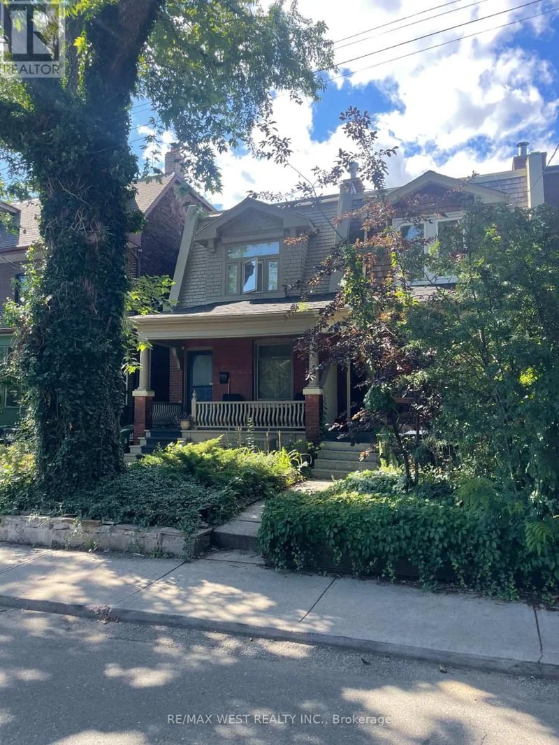 58 Lynd Avenue, Toronto (Roncesvalles), Ontario, M6R1T9, Toronto (Roncesvalles), Ontario — photo 1 of 5