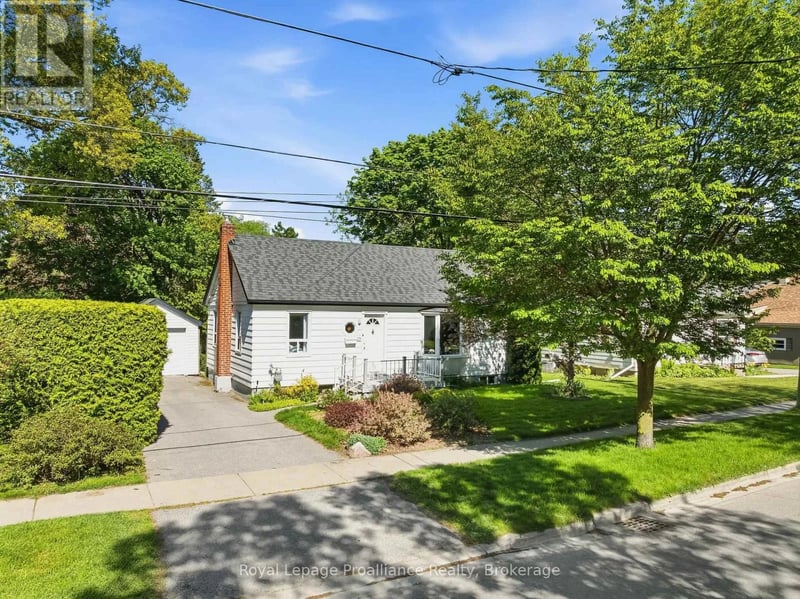 29 Bramley Street South, Port Hope, Ontario, L1A3J9, Port Hope, Ontario — photo 1 of 5