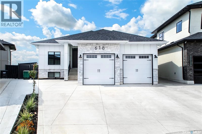 618 Nightingale COVE, Saskatoon, Saskatchewan, S7L6X7, Saskatoon, Saskatchewan — photo 1 of 5
