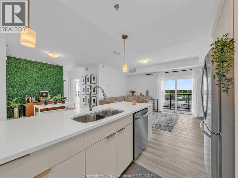 #602 728 BROWNSTONE Drive, Lakeshore, Ontario, N9K0C3, Lakeshore, Ontario — photo 1 of 5