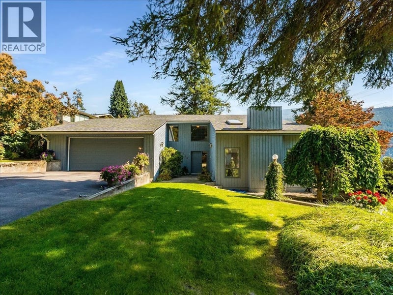 1512 Nasookin Road, Nelson, British Columbia, V1L6J6, Nelson, British Columbia — photo 1 of 5