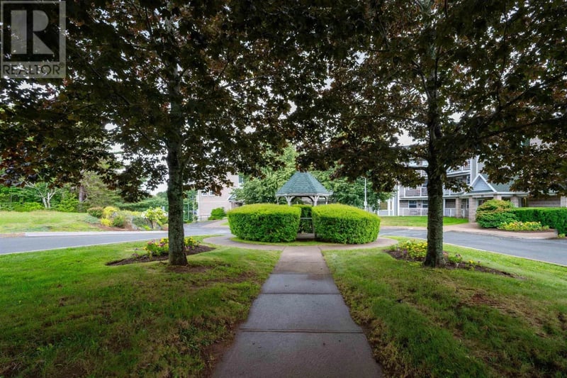 #305 93 Kearney Lake Road, Halifax, Nova Scotia, B3M4E7, Halifax, Nova Scotia — photo 1 of 5