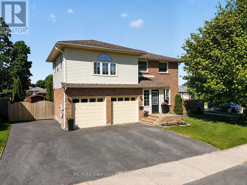 911 Watson Place, Midland, Ontario, L4R5B9, Midland, Ontario — photo 1 of 5