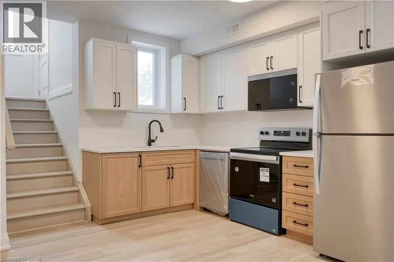 #107 800 MYERS Road, Cambridge, Ontario, N1R5S2, Cambridge, Ontario — photo 1 of 5