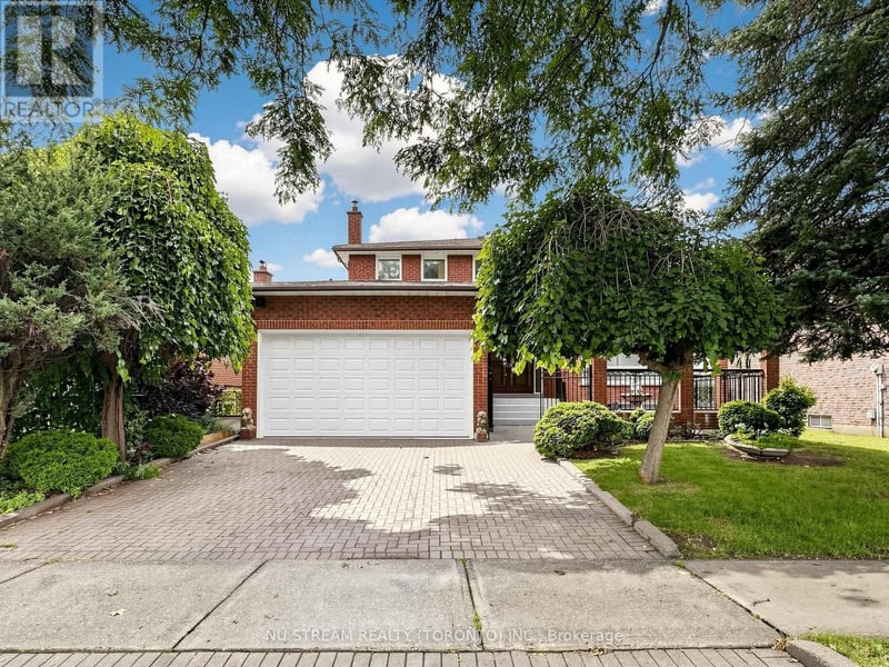 117 Ambercroft Boulevard North, Toronto (Steeles), Ontario, M1W3K8, Toronto (Steeles), Ontario — photo 1 of 5