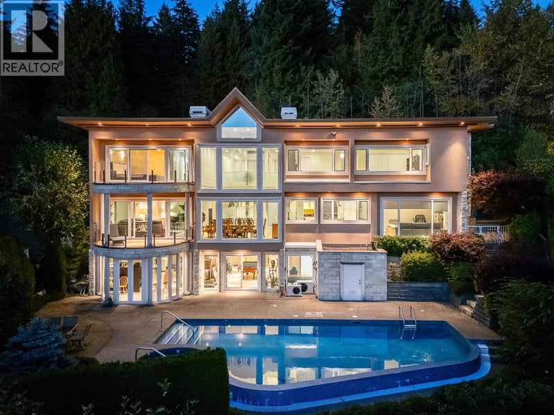 1562 PINECREST Drive, West Vancouver, British Columbia, V7S3E8, West Vancouver, British Columbia — photo 1 of 5