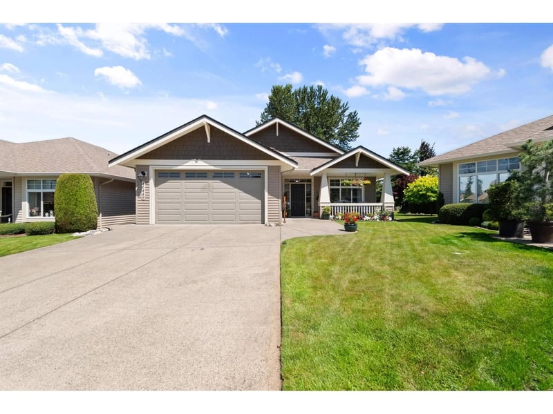 46449 STONEY CREEK Drive, Chilliwack, British Columbia, V2R0B7, Chilliwack, British Columbia — photo 1 of 5
