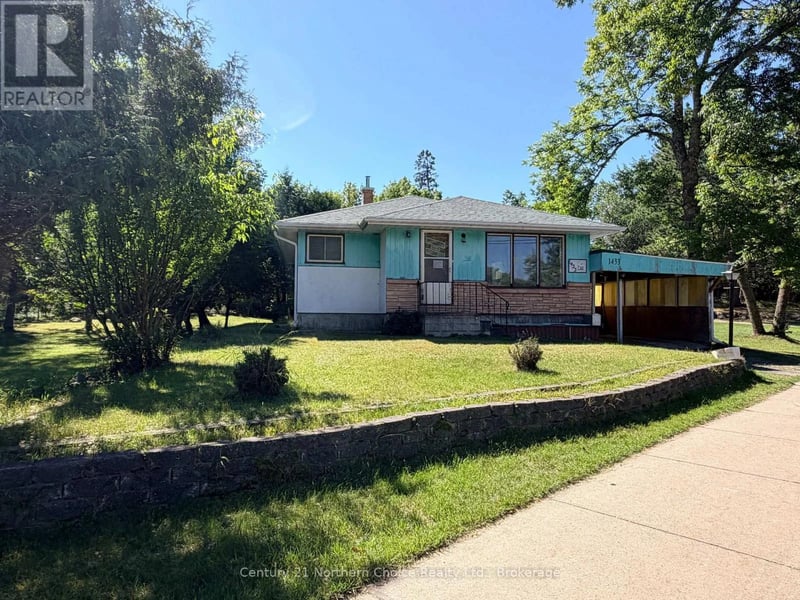1433 Pine Portage Road, Kenora (South Park Estate), Ontario, P9N2K1, Kenora (South Park Estate), Ontario — photo 1 of 5