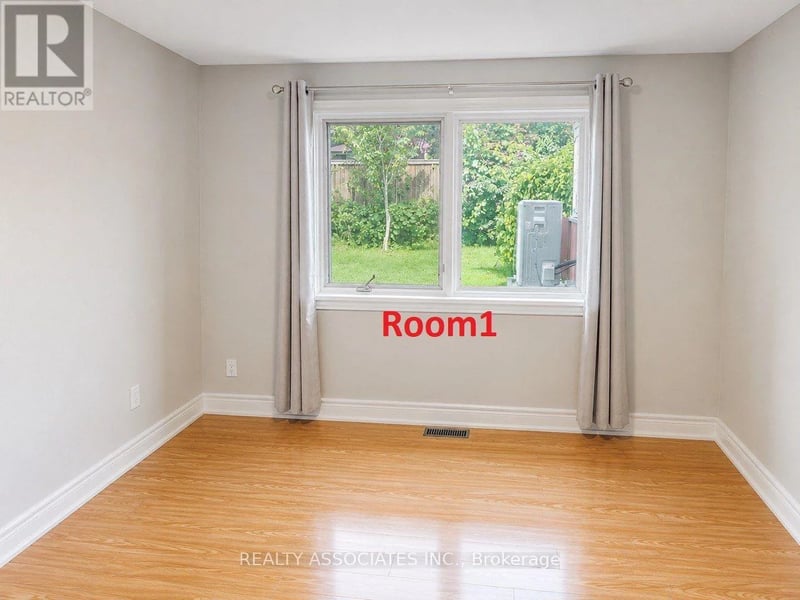 #Lower 60 Beacham Crescent, Toronto (Tam O'Shanter-Sullivan), Ontario, M1T1N1, Toronto (Tam O'Shanter-Sullivan), Ontario — photo 1 of 5