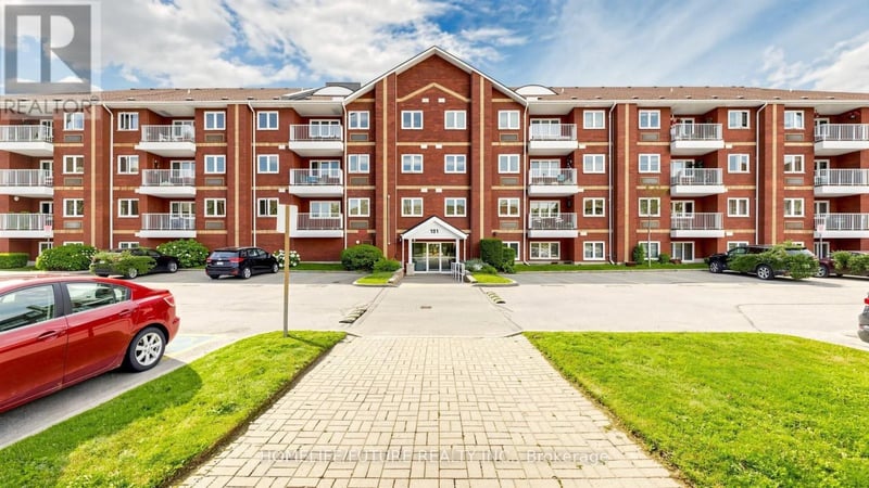 #208 191 Lake Driveway West, Ajax (South West), Ontario, L1S7H9, Ajax (South West), Ontario — photo 1 of 5