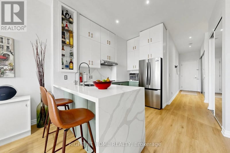#1104 797 Don Mills Road, Toronto (Flemingdon Park), Ontario, M3C1V2, Toronto (Flemingdon Park), Ontario — photo 1 of 5