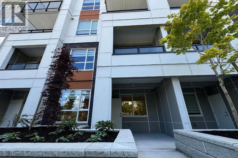 11913 BURNETT Street, Maple Ridge, British Columbia, V2X4N1, Maple Ridge, British Columbia — photo 1 of 5