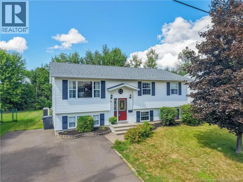 41 Rebecca Drive, Fredericton, New Brunswick, E3B9N4, Fredericton, New Brunswick — photo 1 of 5