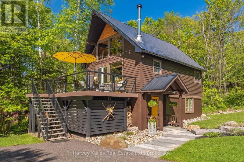 157 Chalet Crescent, Huntsville (Chaffey), Ontario, P1H1A8, Huntsville (Chaffey), Ontario — photo 1 of 5