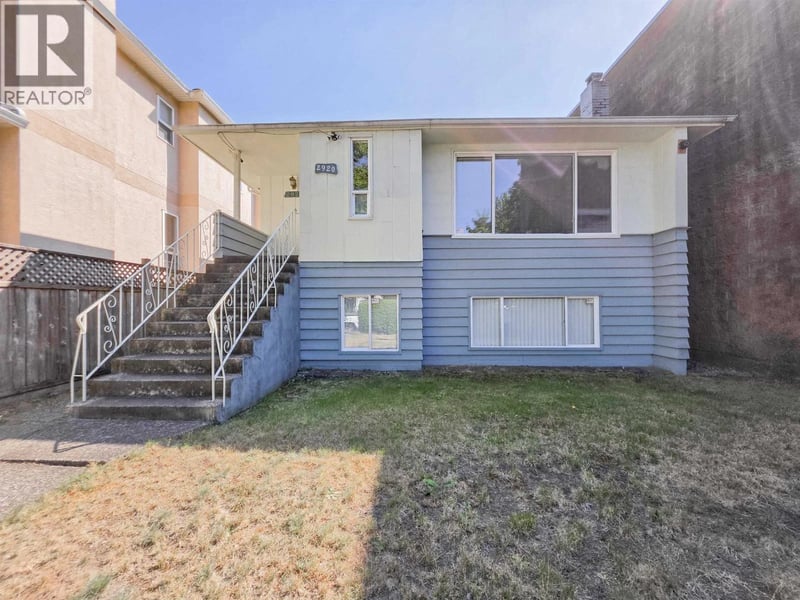 2920 GRAVELEY Street, Vancouver, British Columbia, V5K3K3, Vancouver, British Columbia — photo 1 of 5