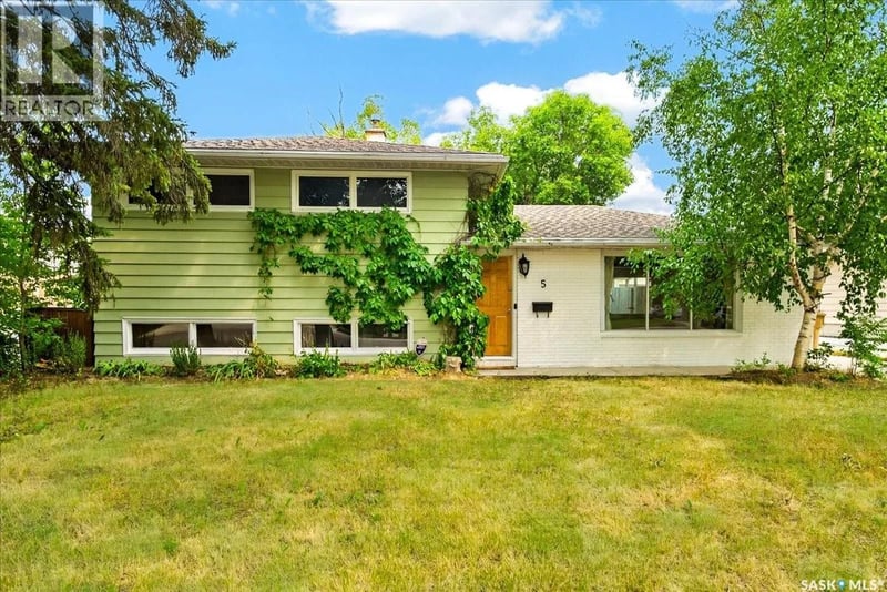 5 Bryant STREET, Regina, Saskatchewan, S4S4S5, Regina, Saskatchewan — photo 1 of 5