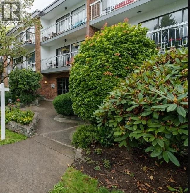 #103 1950 8TH Avenue, Vancouver, British Columbia, V6J1W3, Vancouver, British Columbia — photo 1 of 5