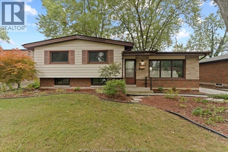 4339 ASHFIELD Crescent, Windsor, Ontario, N9G2G8, Windsor, Ontario — photo 1 of 5