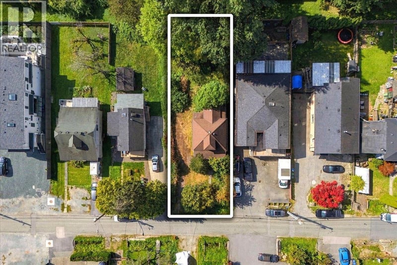 242 BOYNE Street, New Westminster, British Columbia, V3M5J8, New Westminster, British Columbia — photo 1 of 5