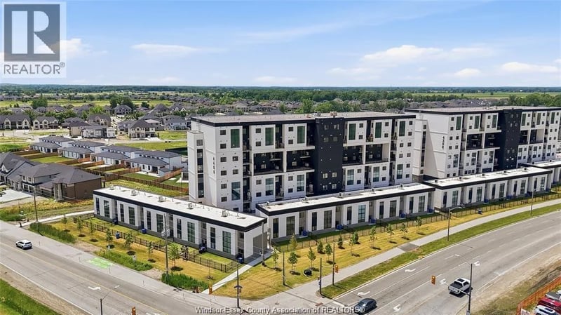 #624 4300 LAURIER Parkway, LaSalle, Ontario, N9H0P8, LaSalle, Ontario — photo 1 of 5