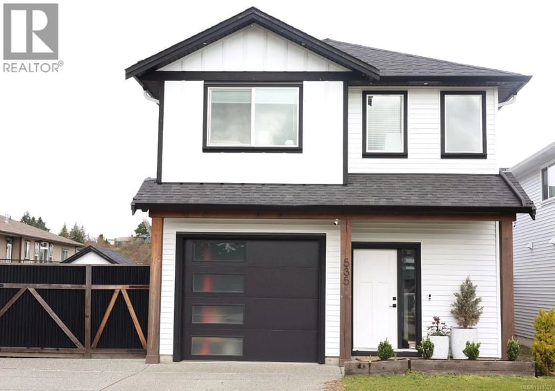 535 Stonewater Drive, Nanaimo, British Columbia, V9R0J9, Nanaimo, British Columbia — photo 1 of 5