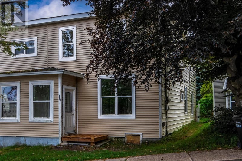 19 Golf Avenue, St. John's, Newfoundland & Labrador, A1C5C6, St. John's, Newfoundland & Labrador — photo 1 of 5