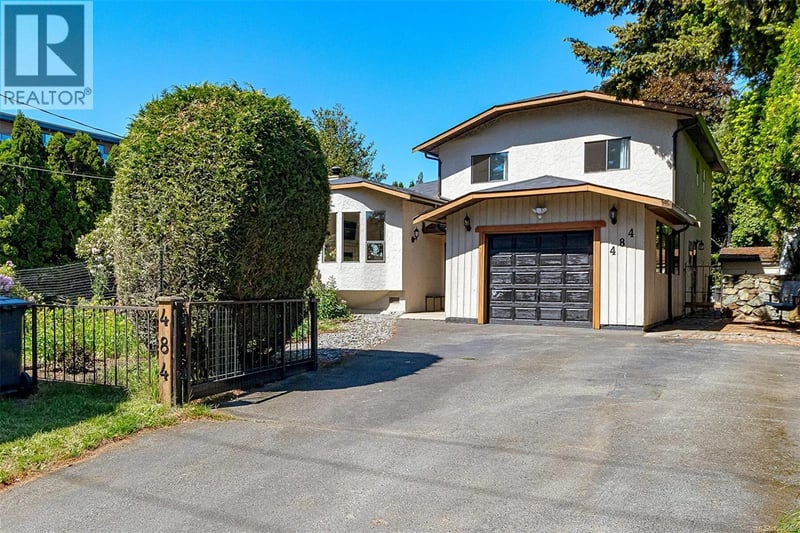 484 Goldstream Avenue, Langford, British Columbia, V9B2W5, Langford, British Columbia — photo 1 of 5