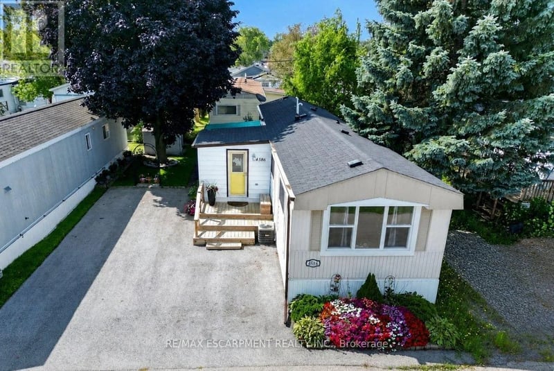 4586 Mary Lane, Lincoln (Beamsville), Ontario, L3J0W1, Lincoln (Beamsville), Ontario — photo 1 of 5