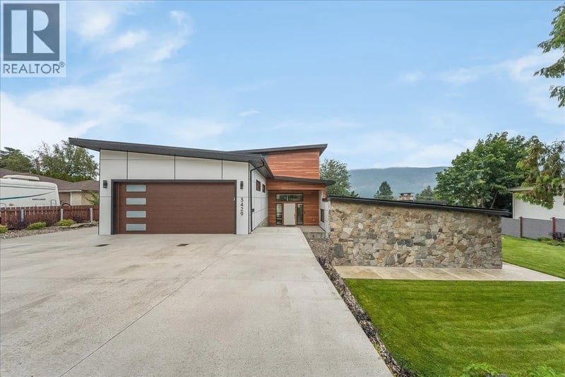 3429 8TH Avenue, Castlegar, British Columbia, V1N4L1, Castlegar, British Columbia — photo 1 of 5