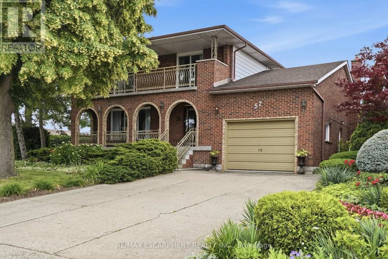 57 NEIL Avenue, Hamilton (Stoney Creek), Ontario, L8G2N1, Hamilton (Stoney Creek), Ontario — photo 1 of 5