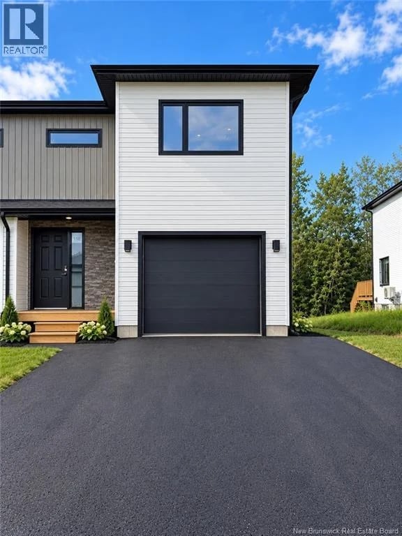 110 Francfort Crescent, Moncton, New Brunswick, E1G5W6, Moncton, New Brunswick — photo 1 of 5