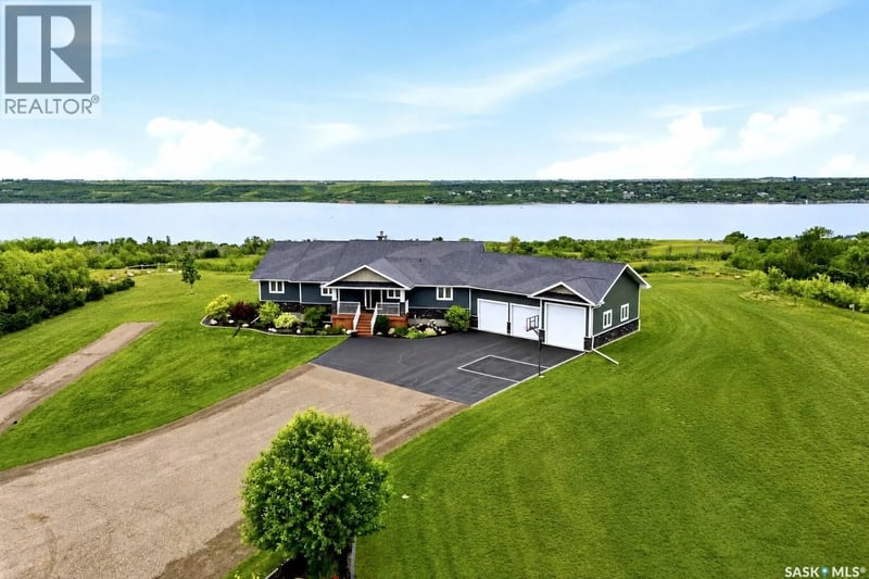 12 Valley Ridge ROAD, Last Mountain Lake, Saskatchewan, S0G0W0, Last Mountain Lake, Saskatchewan — photo 1 of 5