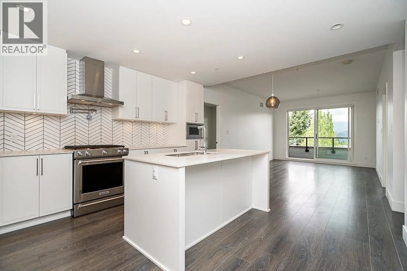 #502 4477 HASTINGS Street, Burnaby, British Columbia, V5C2K1, Burnaby, British Columbia — photo 1 of 5