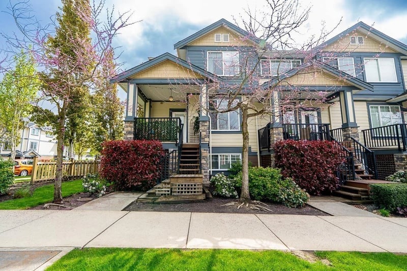 #1 18818 71 Avenue, Surrey, British Columbia, V4N6N9, Surrey, British Columbia — photo 1 of 5