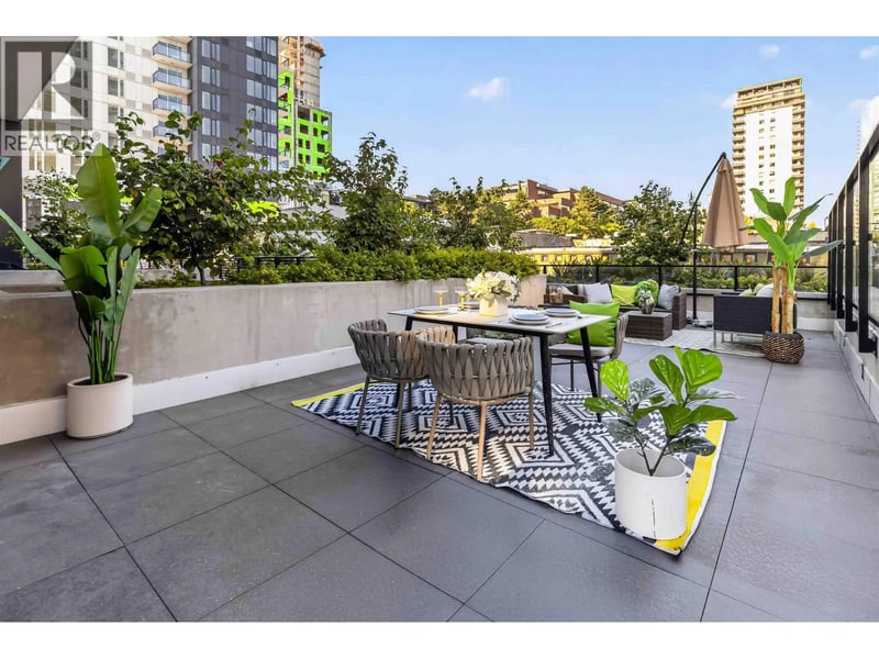 #TH 507 823 CARNARVON Street, New Westminster, British Columbia, V3M0N5, New Westminster, British Columbia — photo 1 of 5
