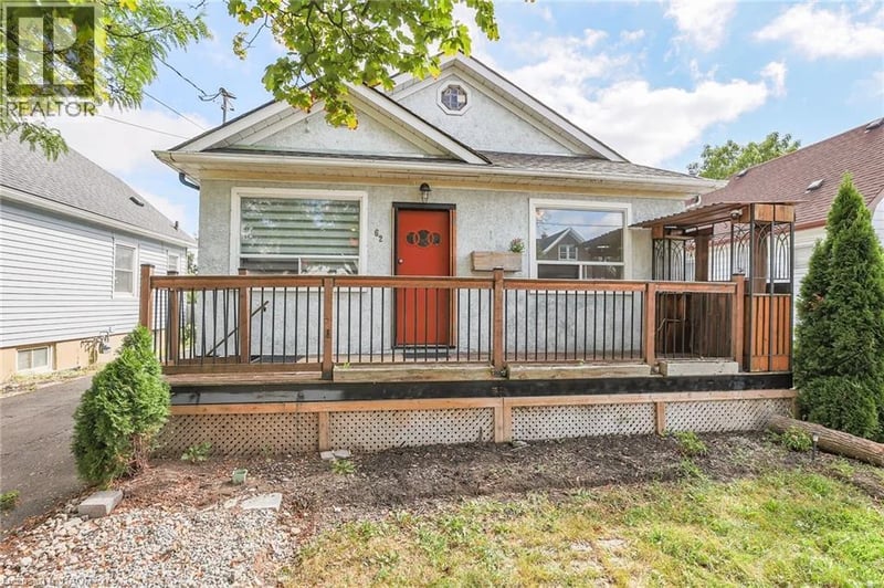 62 COSBY Avenue, St. Catharines, Ontario, L2M5R5, St. Catharines, Ontario — photo 1 of 5