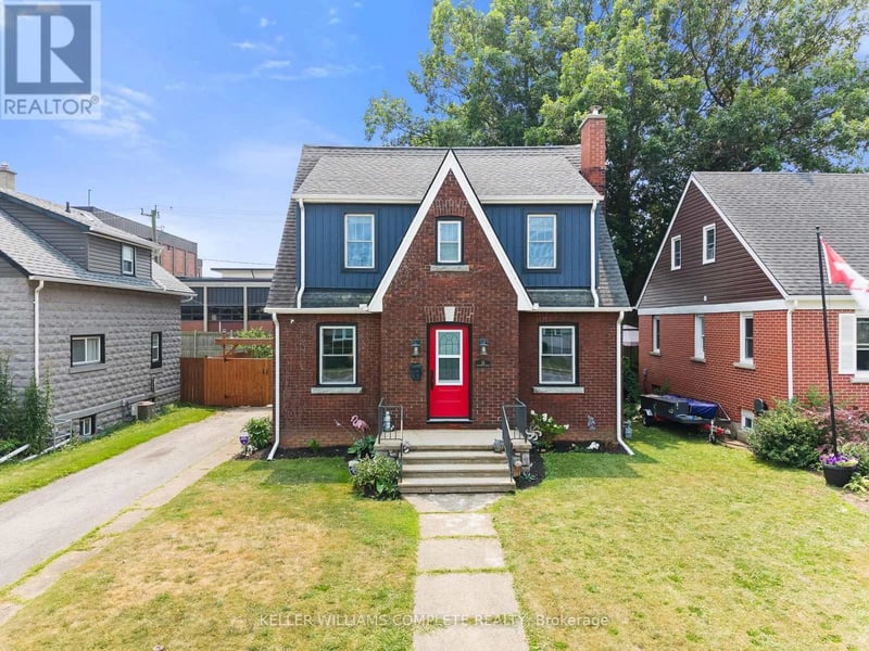 55 Wintemute Street, Fort Erie (Central), Ontario, L2A2N9, Fort Erie (Central), Ontario — photo 1 of 5